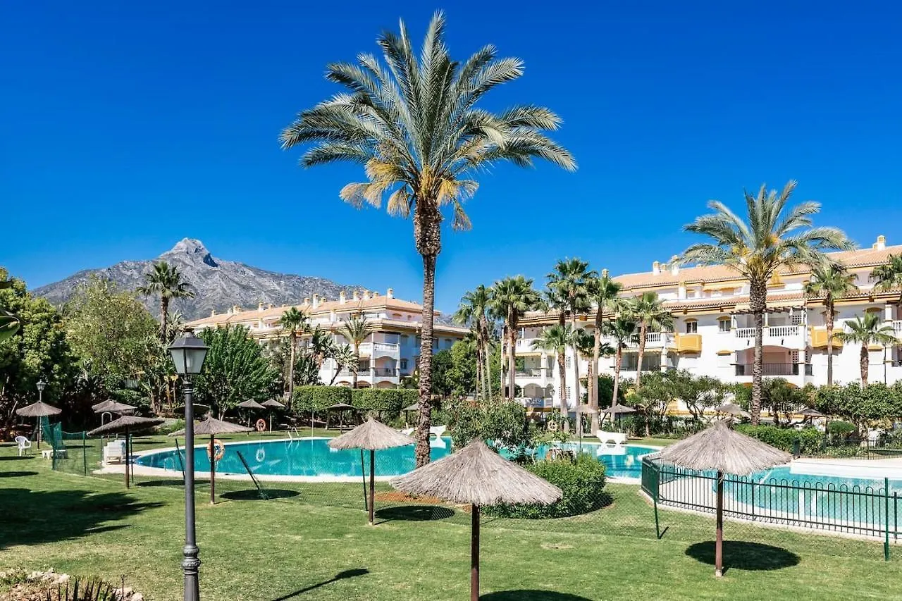 Relax, Comfort And Modern. La Dama De Noche. Bibiblue Apartment Marbella Spain